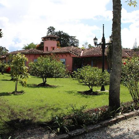 Ecohotel La Masia Llanogrande  Экстерьер фото