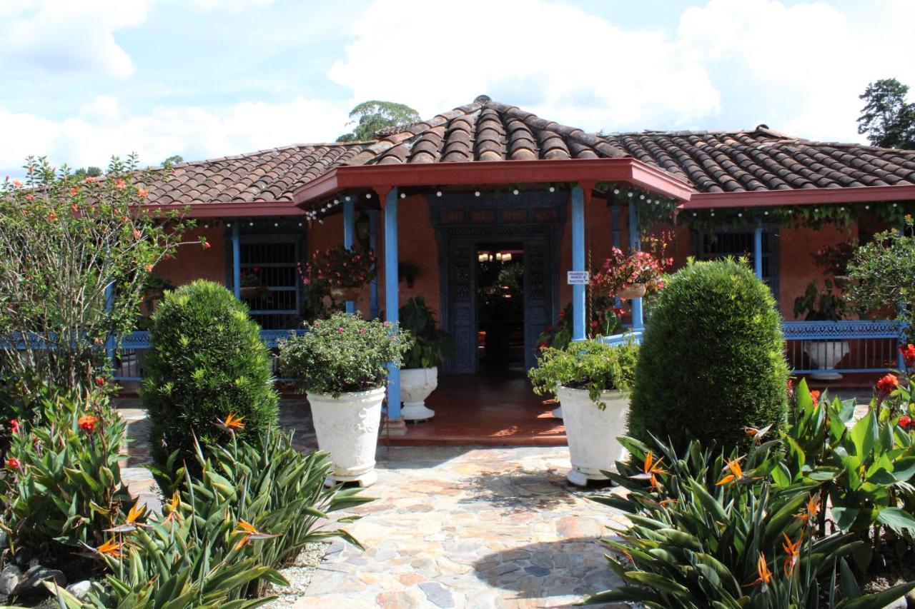 Ecohotel La Masia Llanogrande  Экстерьер фото