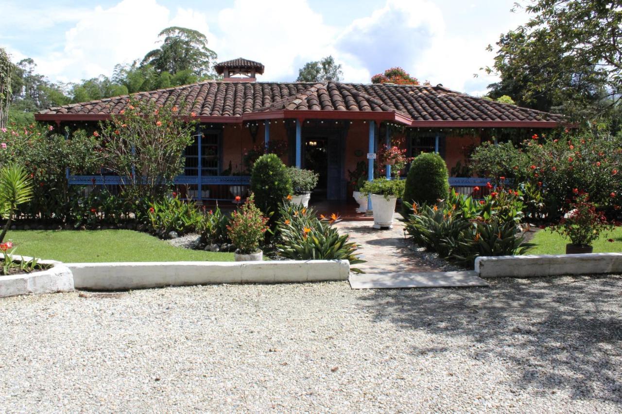 Ecohotel La Masia Llanogrande  Экстерьер фото